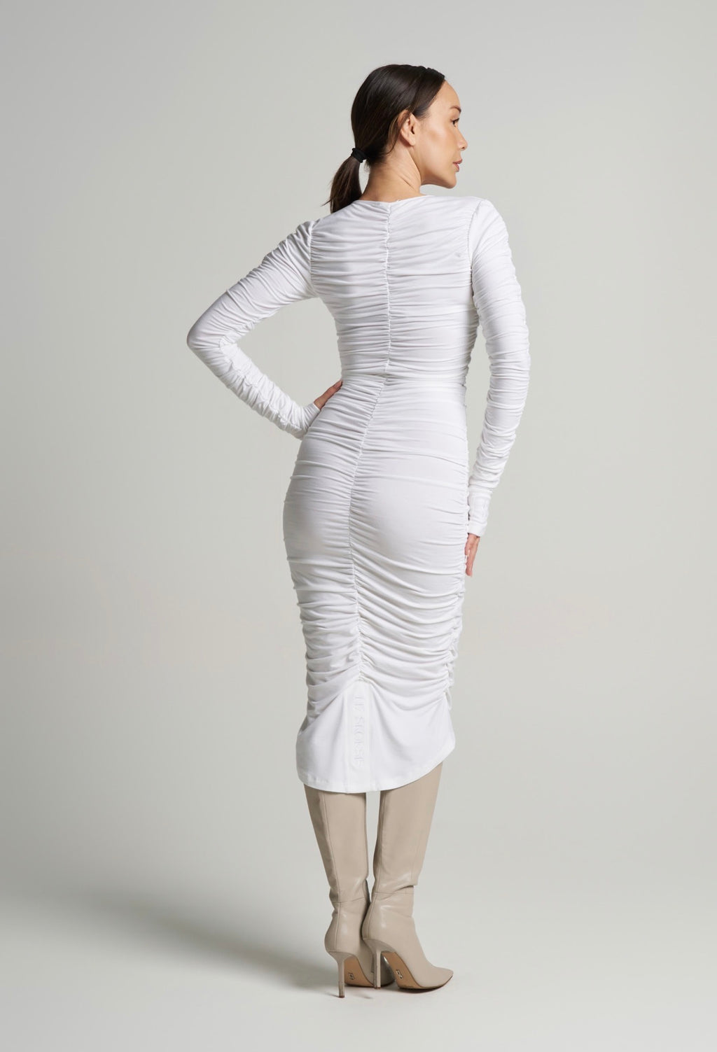 Viva Scoop Ruched Dress
