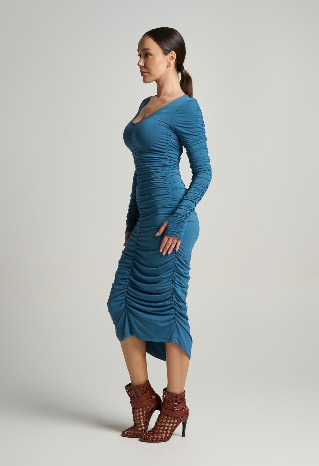 Viva Scoop Ruched Dress